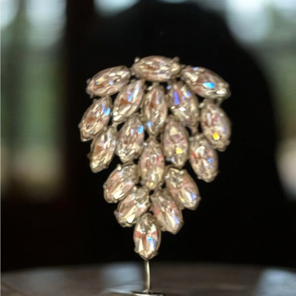 ORIGINAL 1940’S ART DECO RHINESTONE BROACH - Picture 2 of 5